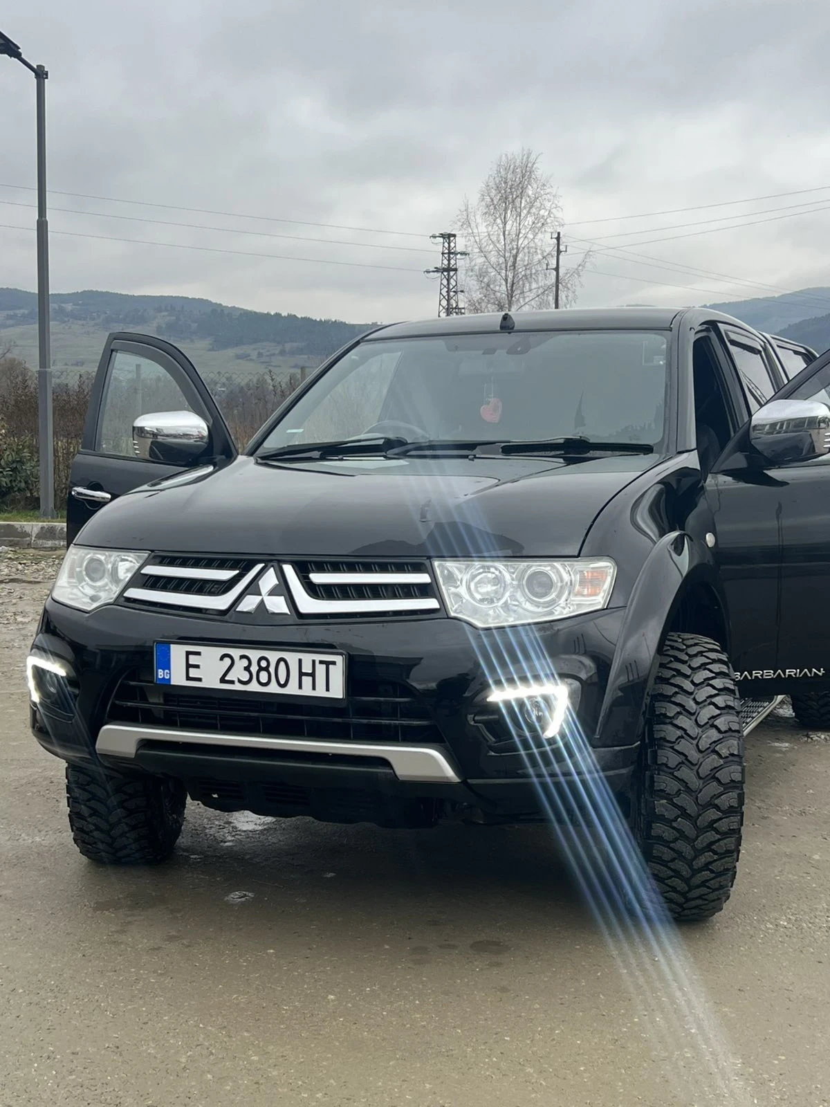 Mitsubishi L200, снимка 4 - Автомобили и джипове - 54651466