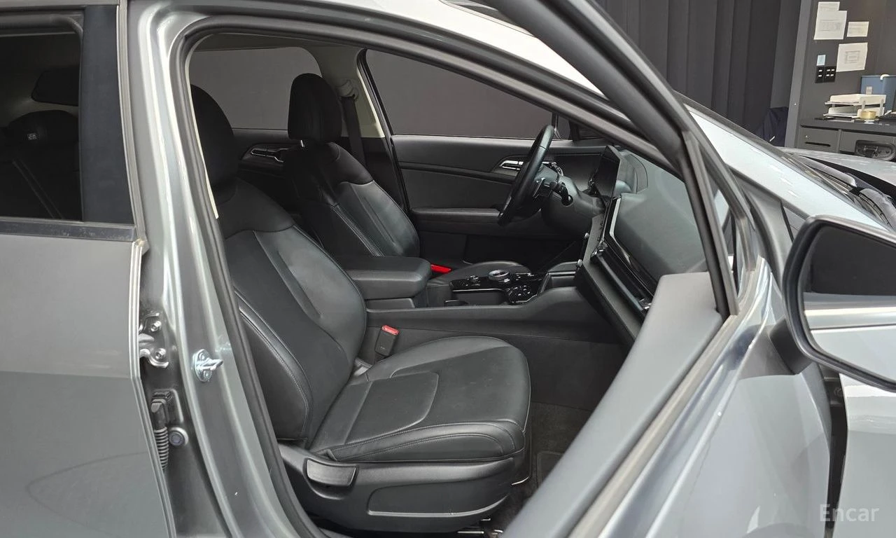 Kia Sportage HYBRID* PRESTIGE* ОБДУХВАНЕ* LANE* ASSIST* 360КАМЕ, снимка 13 - Автомобили и джипове - 55433482
