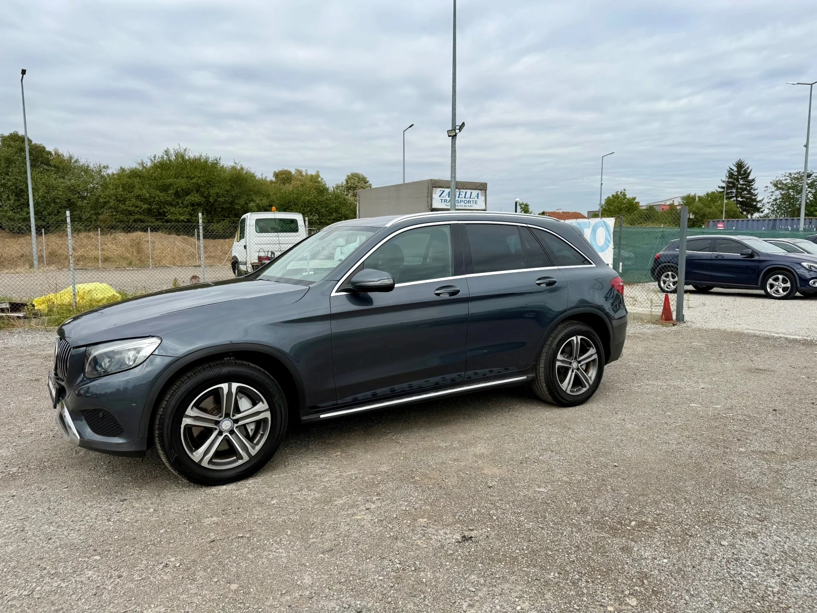 Mercedes-Benz GLC 220, снимка 9 - Автомобили и джипове - 55670921