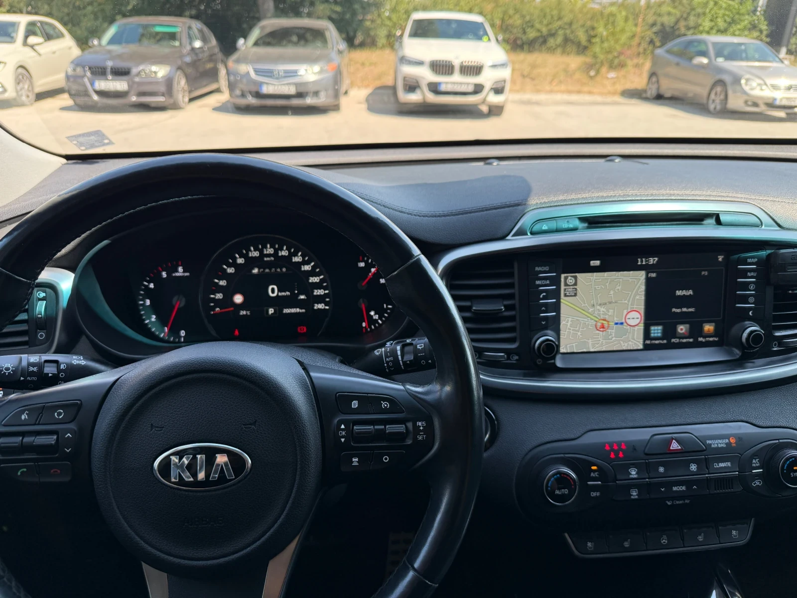 Kia Sorento 2.2 CRDi, снимка 13 - Автомобили и джипове - 55693560