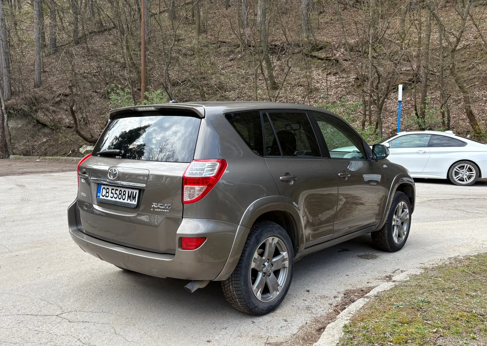 Toyota Rav4 D-cat, снимка 5 - Автомобили и джипове - 56256540