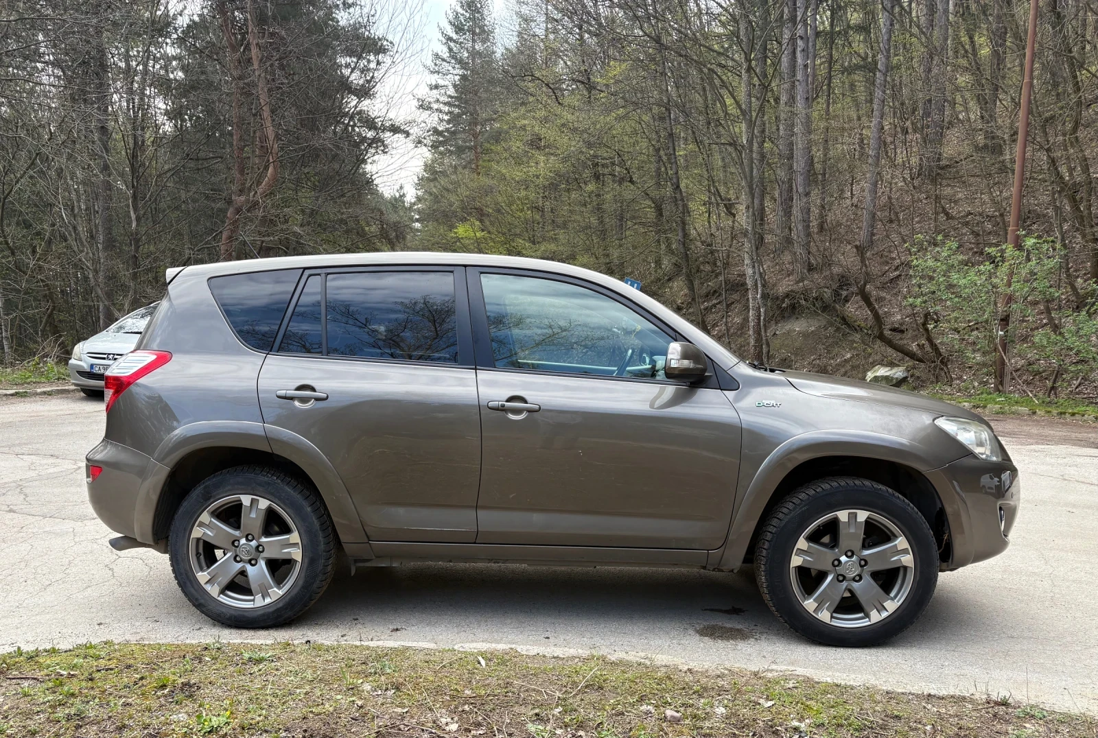 Toyota Rav4 D-cat, снимка 6 - Автомобили и джипове - 56256540