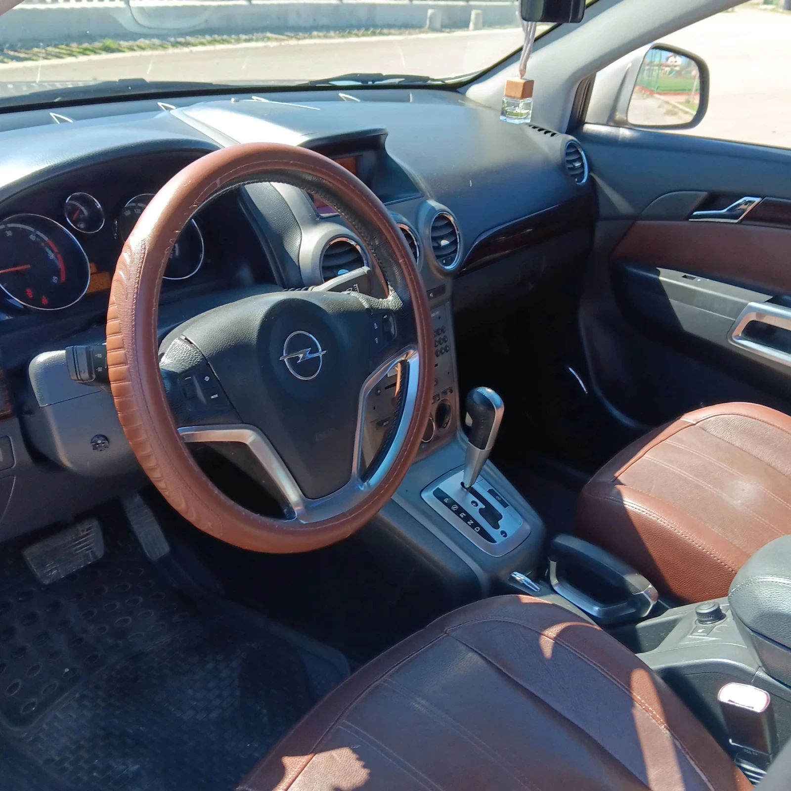 Opel Antara 4?4, снимка 4 - Автомобили и джипове - 56274766