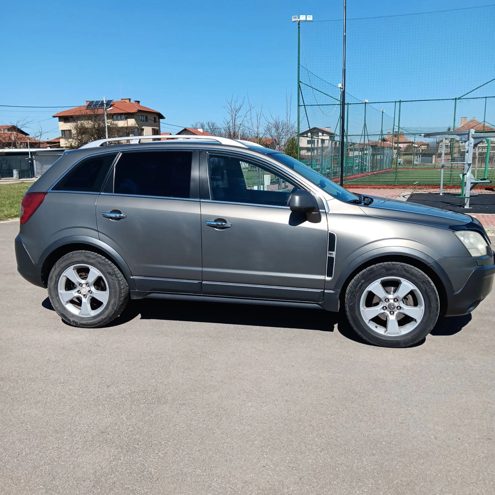 Opel Antara 4?4, снимка 10 - Автомобили и джипове - 56274766