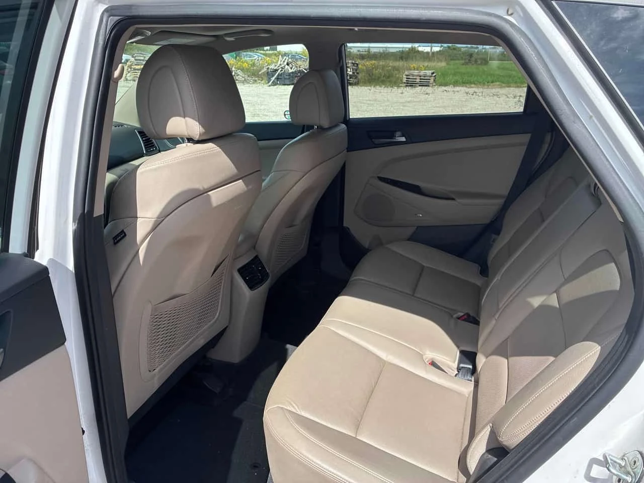 Hyundai Tucson Luxury/ОТ ПРЕДСТАВИТЕЛСТВО/БЕЗ ИНЦИДЕНТИ/КЛИП, снимка 13 - Автомобили и джипове - 56341722