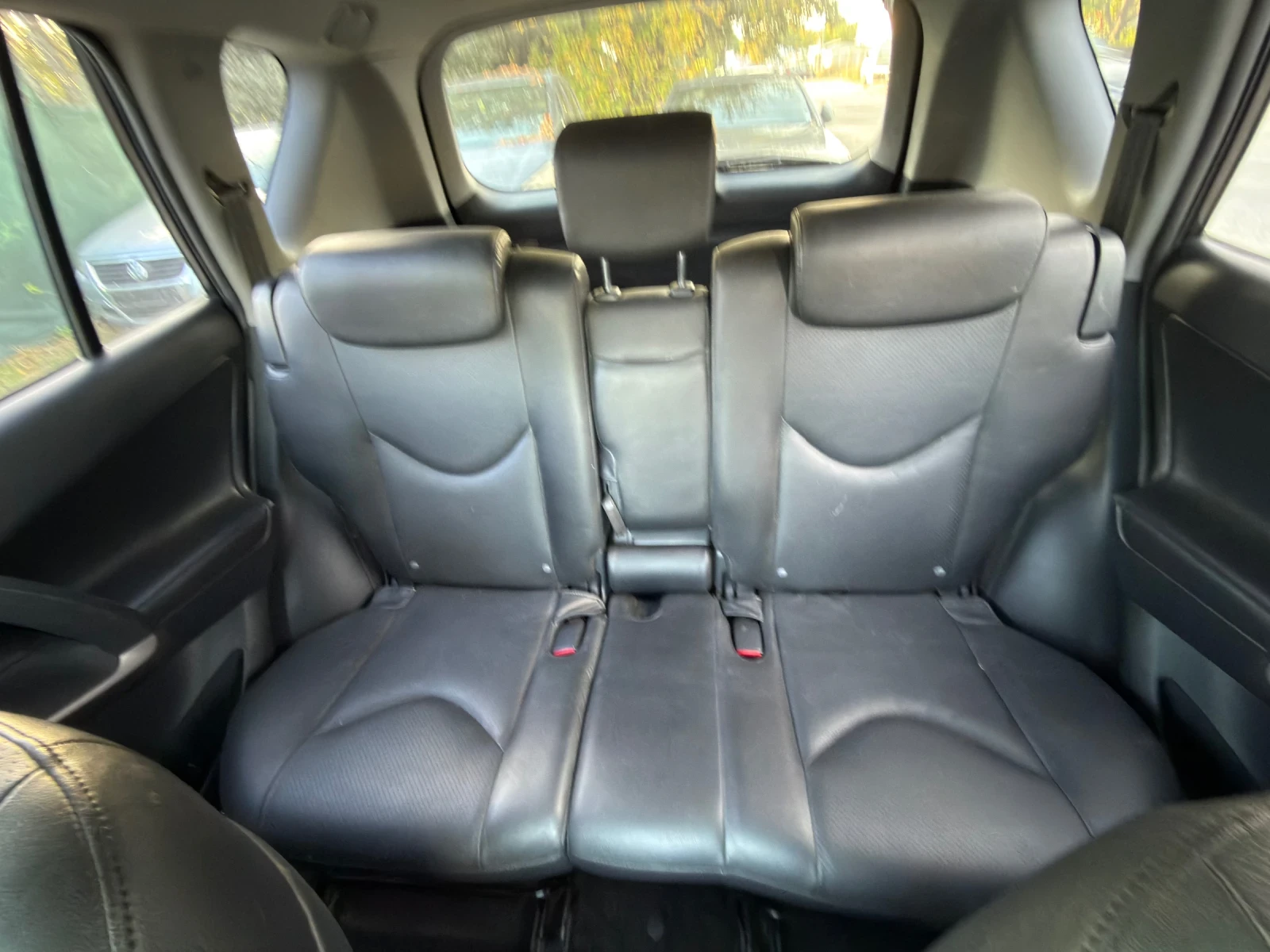 Toyota Rav4 2.2 D4D, снимка 9 - Автомобили и джипове - 56565109