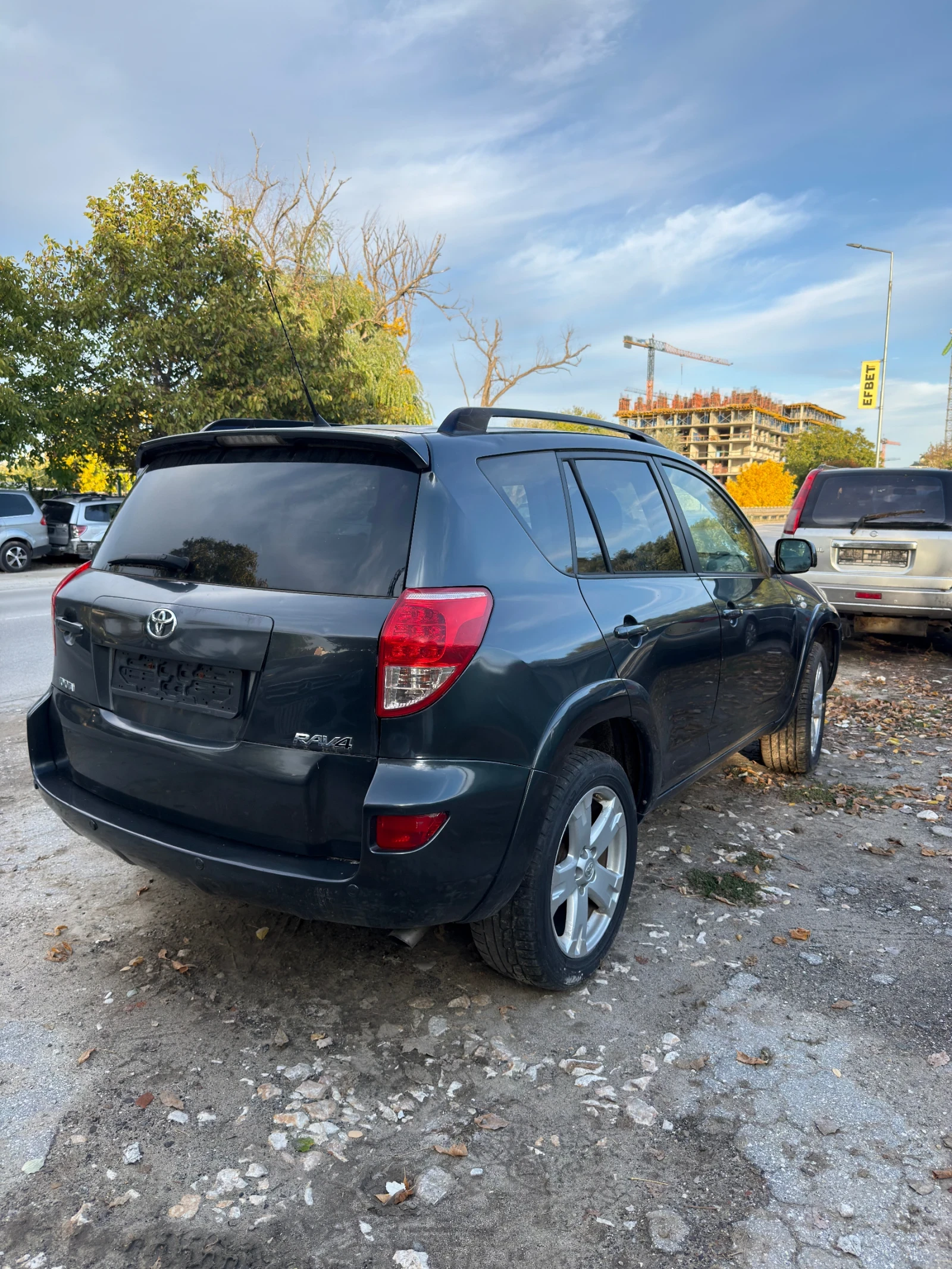 Toyota Rav4 2.2 D4D, снимка 4 - Автомобили и джипове - 56565109