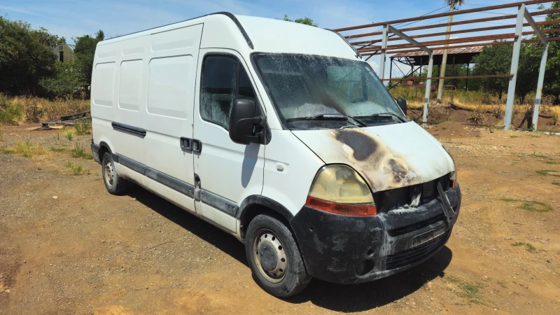 Renault Master 2.5dci/на части , снимка 2 - Бусове и автобуси - 51053364