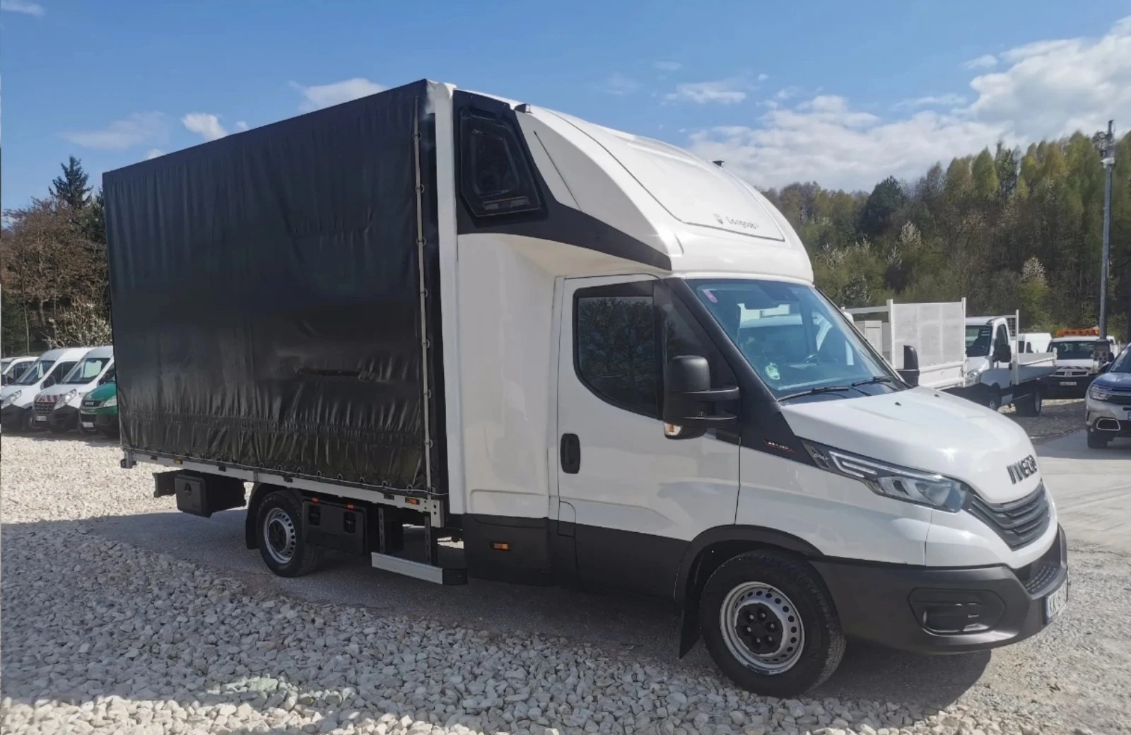 Iveco Daily ДВОЙНА КАБИНА//ЛИЗИНГ//* НОВ БРЕЗЕНТ, снимка 2 - Бусове и автобуси - 54835602