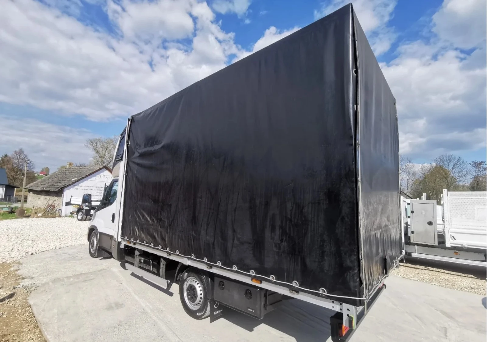 Iveco Daily ДВОЙНА КАБИНА//ЛИЗИНГ//* НОВ БРЕЗЕНТ, снимка 5 - Бусове и автобуси - 54835602