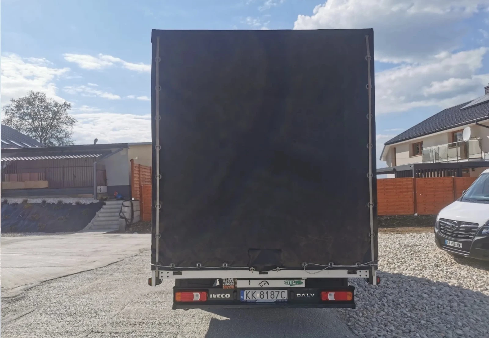 Iveco Daily ДВОЙНА КАБИНА//ЛИЗИНГ//* НОВ БРЕЗЕНТ, снимка 6 - Бусове и автобуси - 54835602