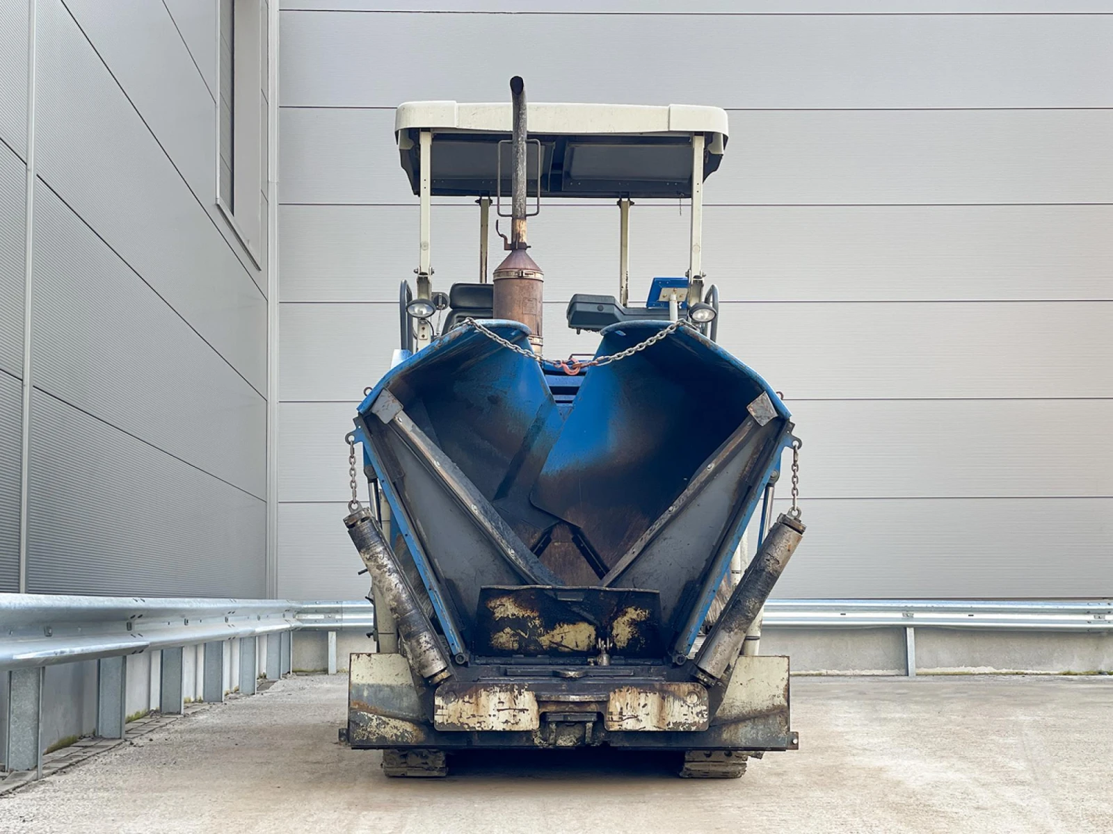 Асфалтополагаща машина Друга марка Vögele Super 1300-2, снимка 3 - Индустриална техника - 53971146