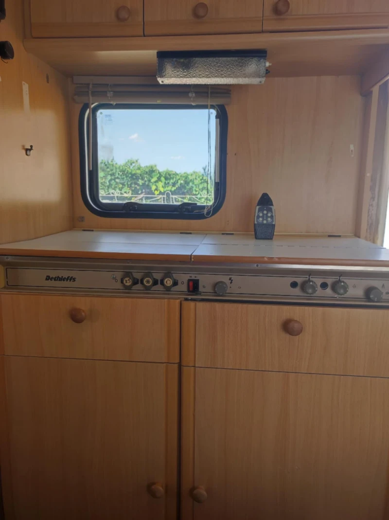 Каравана Dethleffs, снимка 10 - Каравани и кемпери - 52461192