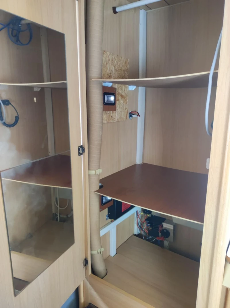 Каравана Dethleffs, снимка 13 - Каравани и кемпери - 52461192