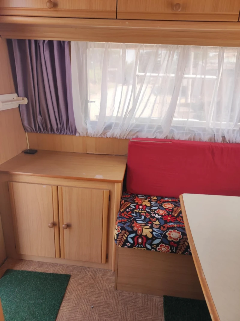 Каравана Dethleffs, снимка 8 - Каравани и кемпери - 52461192