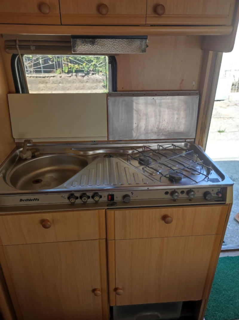 Каравана Dethleffs, снимка 11 - Каравани и кемпери - 52461192