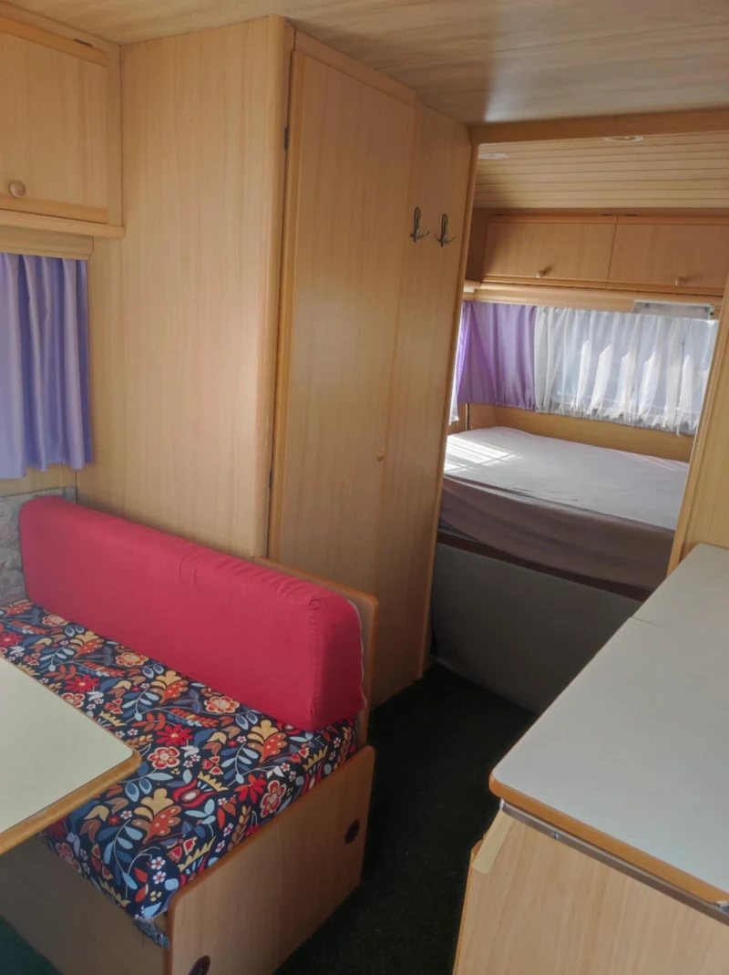 Каравана Dethleffs, снимка 5 - Каравани и кемпери - 52461192