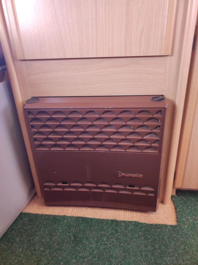 Каравана Dethleffs, снимка 12 - Каравани и кемпери - 52461192