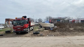 Моторна яхта Собствено производство 2001, снимка 9 - Воден транспорт - 53179964