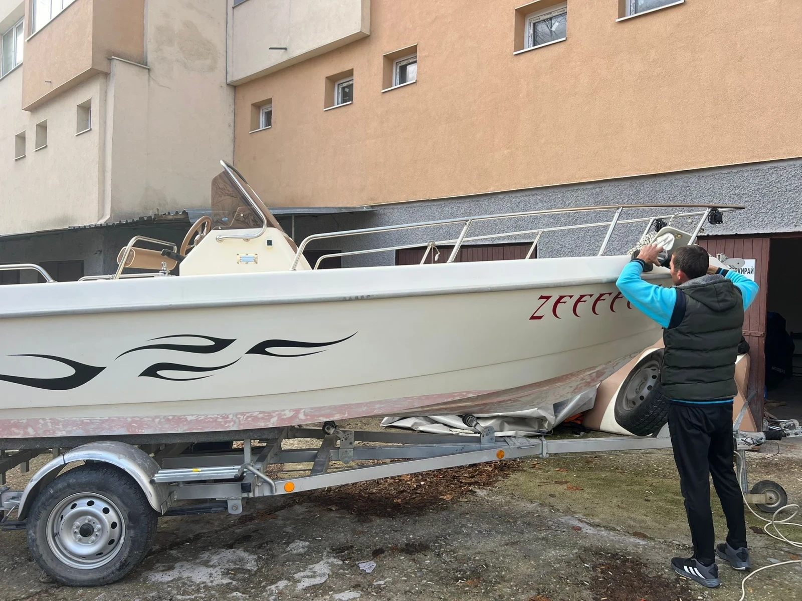 ������� ���� ��������� ������������ 2001 | Mobile.bg � ����������� 2