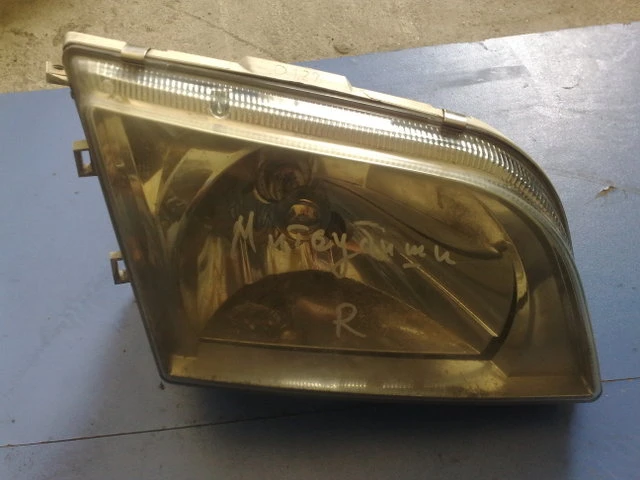 фар десен за Мицубиши Спейс Стар 1.3и (1)