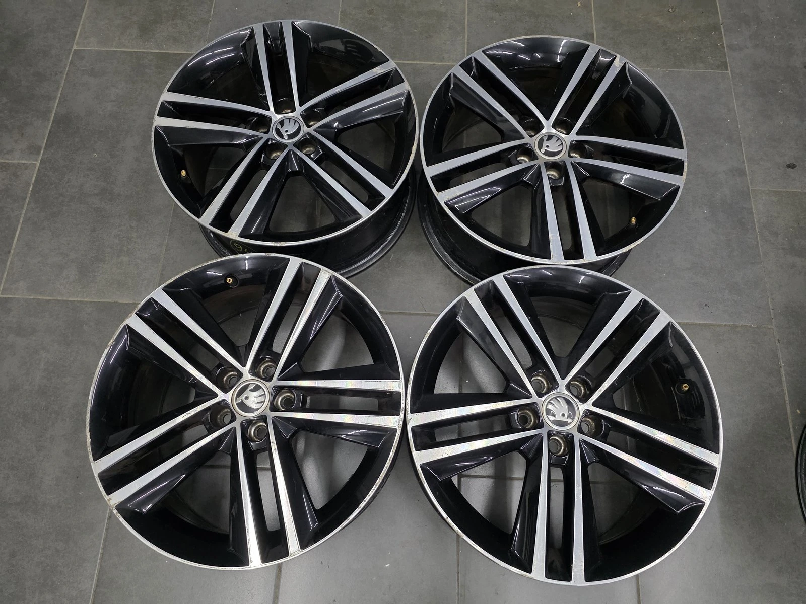 Джанти за Skoda, снимка 3 - Гуми и джанти - 56735111