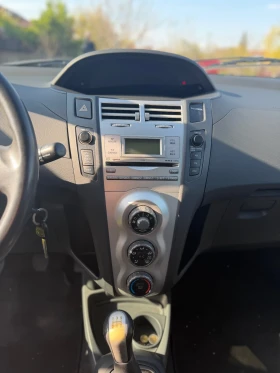 Toyota Yaris, снимка 8