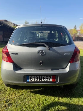 Toyota Yaris, снимка 2