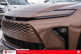 Toyota Crown Signia Limited AWD, снимка 3