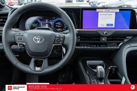 Toyota Crown Signia Limited AWD, снимка 12