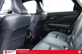 Toyota Crown Signia Limited AWD, снимка 17