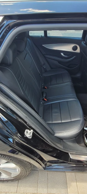 Mercedes-Benz E 220, снимка 6