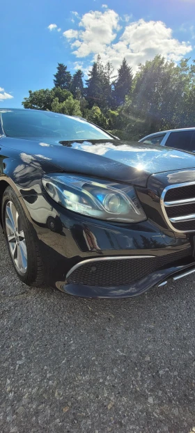 Mercedes-Benz E 220, снимка 11