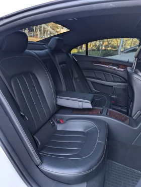 Mercedes-Benz CLS 550 RWD, снимка 11