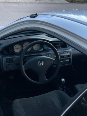 Honda Civic 1.5i, снимка 13