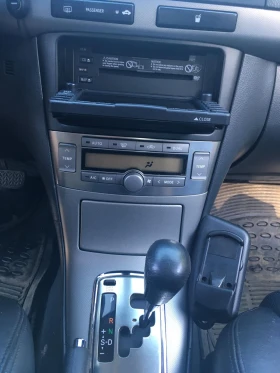 Toyota Avensis 2.4 бензин, снимка 5