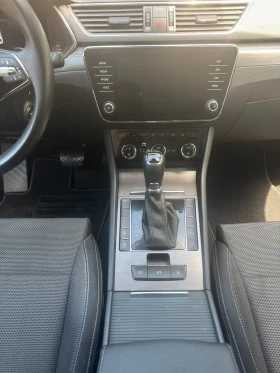 Skoda Superb MATRIX/150HP/DSG/CRYSTAL/NAVI/MEMO/CPLAY/569q - 20099 € / 39310.23 лв. - 88622890 10