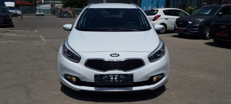 Kia Ceed 1.6 CRDI 105k.c UNIKAT ITALIA EURO 5B , снимка 2 - Автомобили и джипове - 46321101