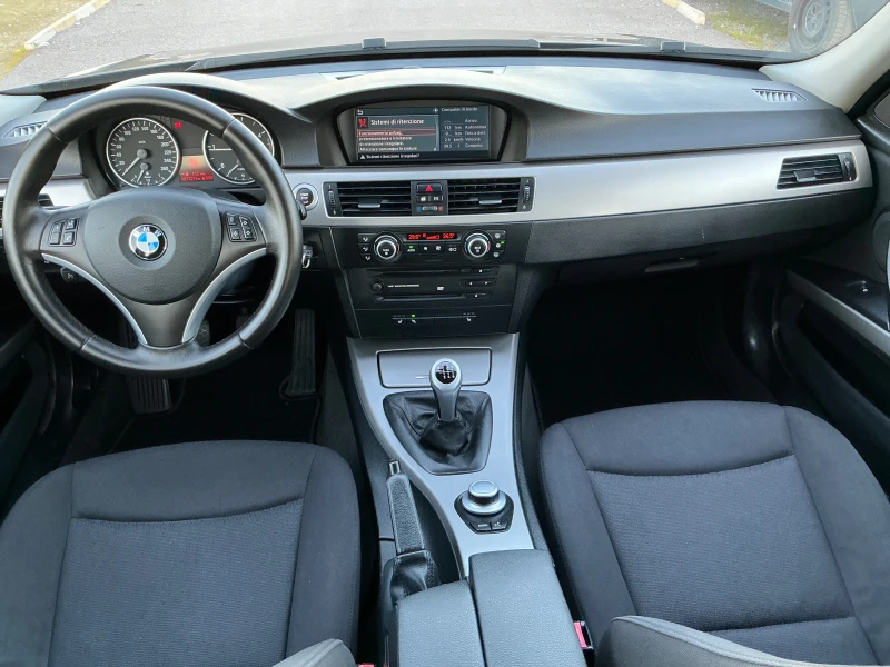 BMW 320 D, снимка 12 - Автомобили и джипове - 47905864