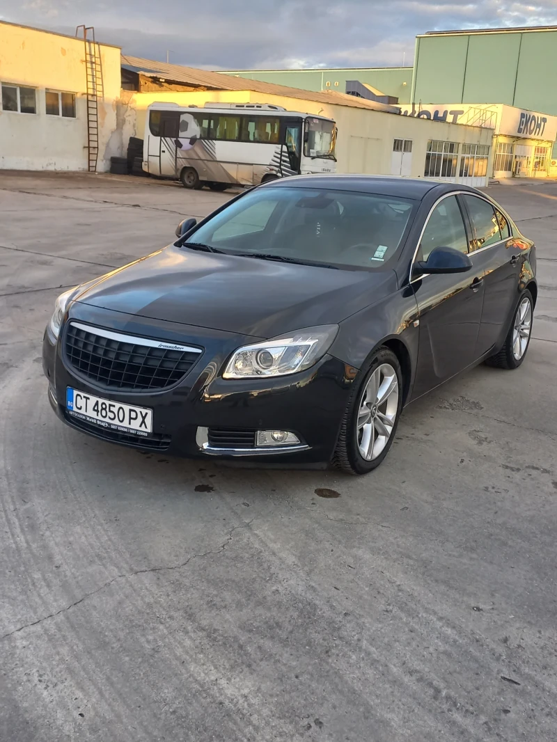 Opel Insignia, снимка 1 - Автомобили и джипове - 47985138