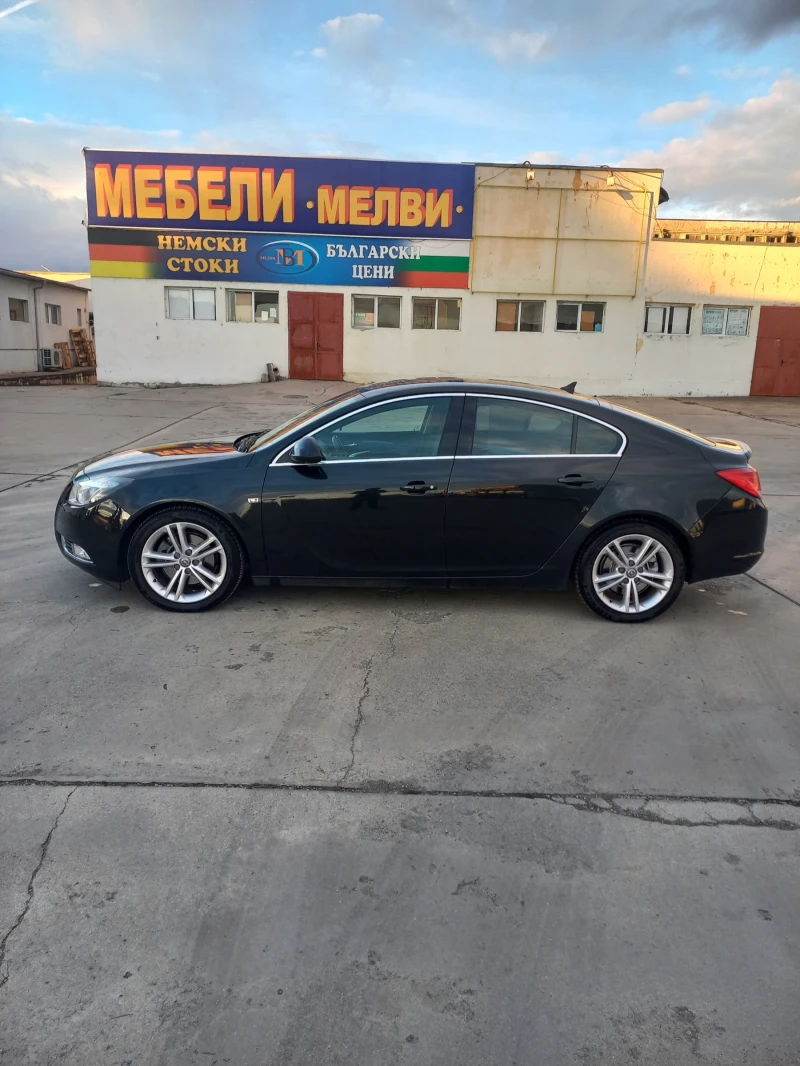 Opel Insignia, снимка 3 - Автомобили и джипове - 47985138