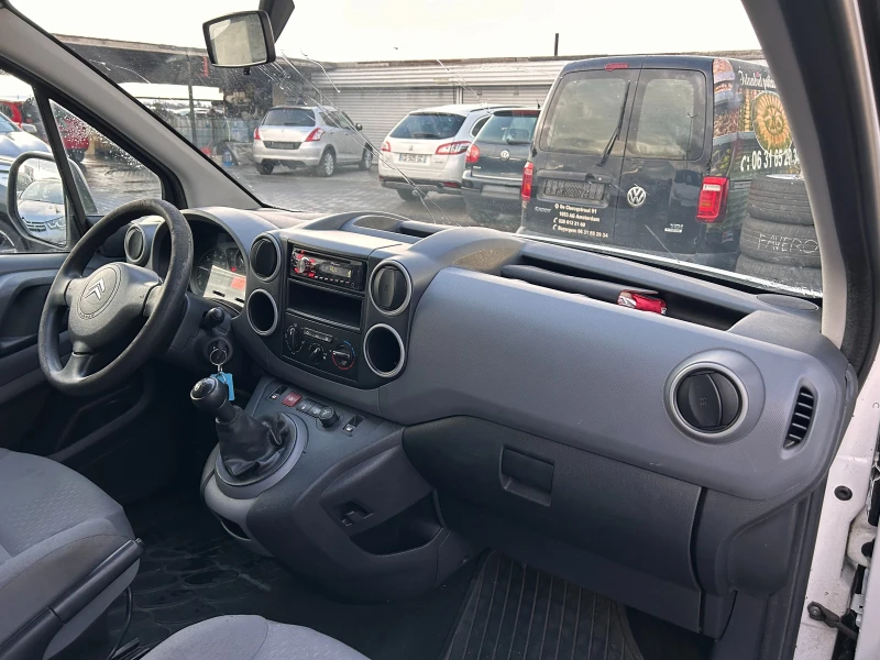 Citroen Berlingo 1.6HDI , снимка 11 - Автомобили и джипове - 48070585