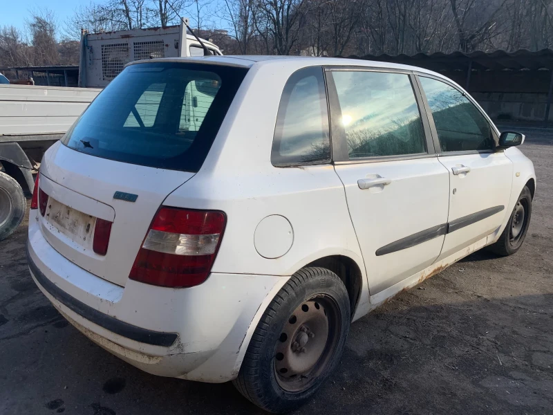 Fiat Stilo 1.9 JTD * НА ЧАСТИ* , снимка 4 - Автомобили и джипове - 48865396