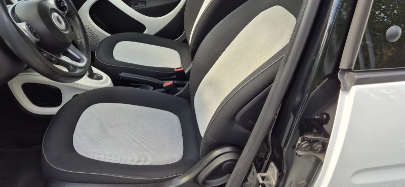 Smart Forfour 1.0-71кс.автоматик, снимка 13 - Автомобили и джипове - 52170825