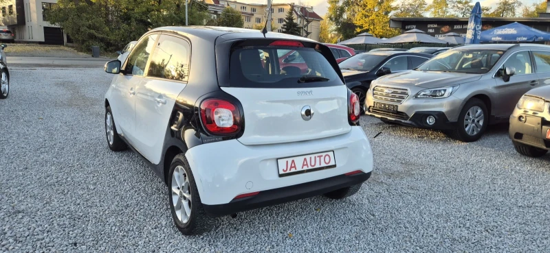 Smart Forfour 1.0-71кс.автоматик, снимка 8 - Автомобили и джипове - 52170825
