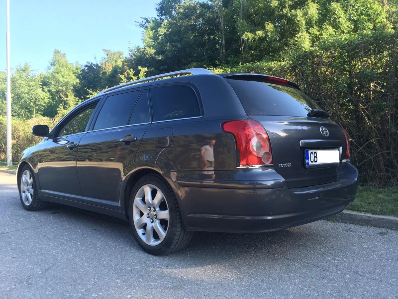 Toyota Avensis 2.4 бензин, снимка 7 - Автомобили и джипове - 52476093