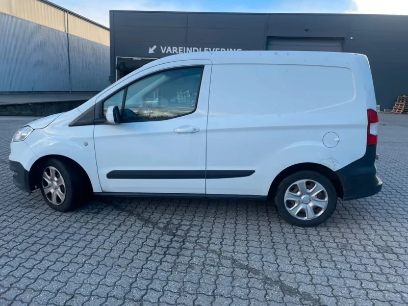 Ford Courier 1.5d 75кс Trend, снимка 2 - Автомобили и джипове - 52707176