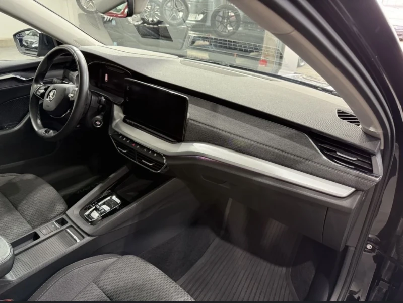 Skoda Octavia 2.0TDI* FirstEdition* Камера* Германия, снимка 5 - Автомобили и джипове - 52728859