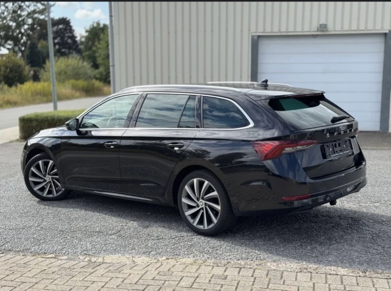 Skoda Octavia 2.0TDI* FirstEdition* Камера* Германия, снимка 4 - Автомобили и джипове - 52728859
