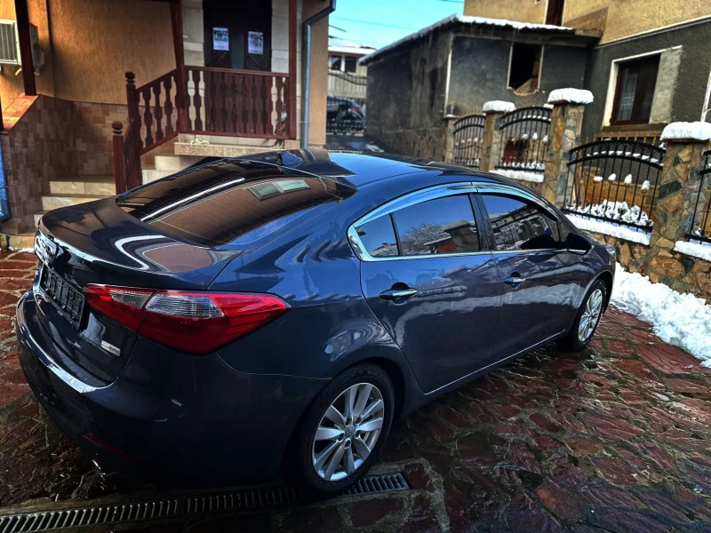 Kia K3 1.6 , снимка 16 - Автомобили и джипове - 52957266